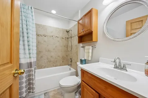 109 Weaver Drive Cary IL 60013