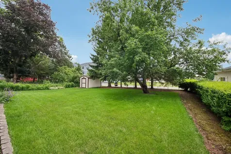 109 Weaver Drive Cary IL 60013
