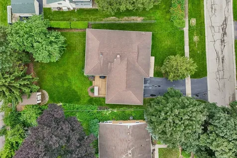 109 Weaver Drive Cary IL 60013