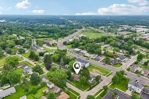 109 Weaver Drive Cary IL 60013