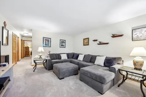109 Weaver Drive Cary IL 60013