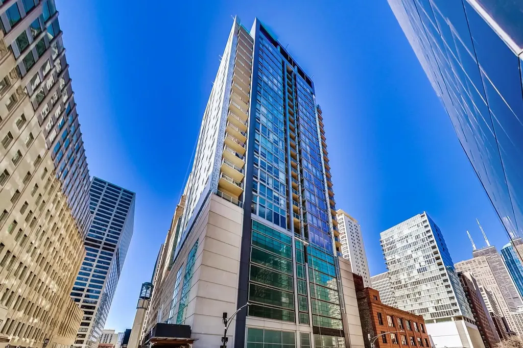 160 East Illinois Street Chicago IL 60611
