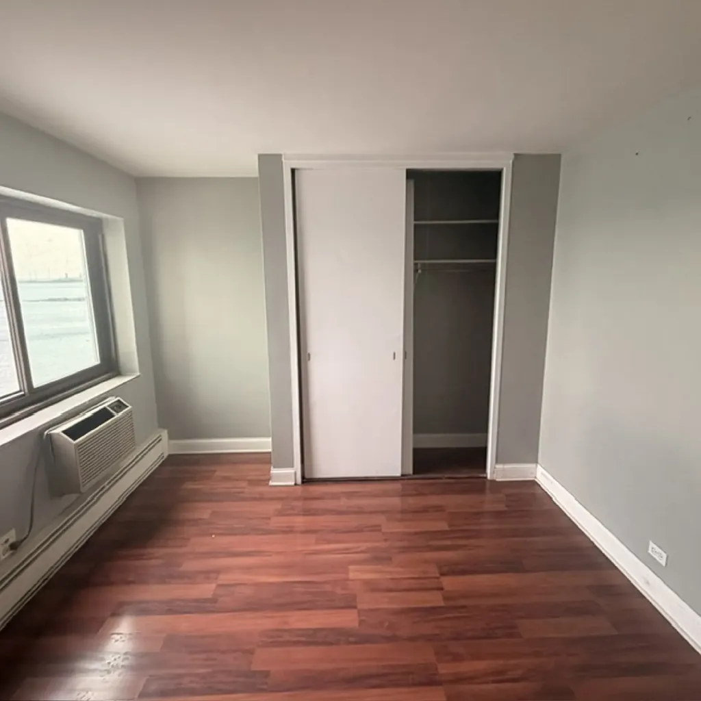 7337 South South Shore Drive Chicago IL 60649