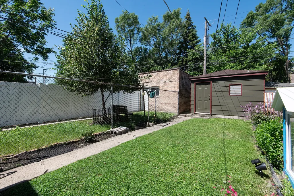 11220 South Langley Avenue Chicago IL 60628
