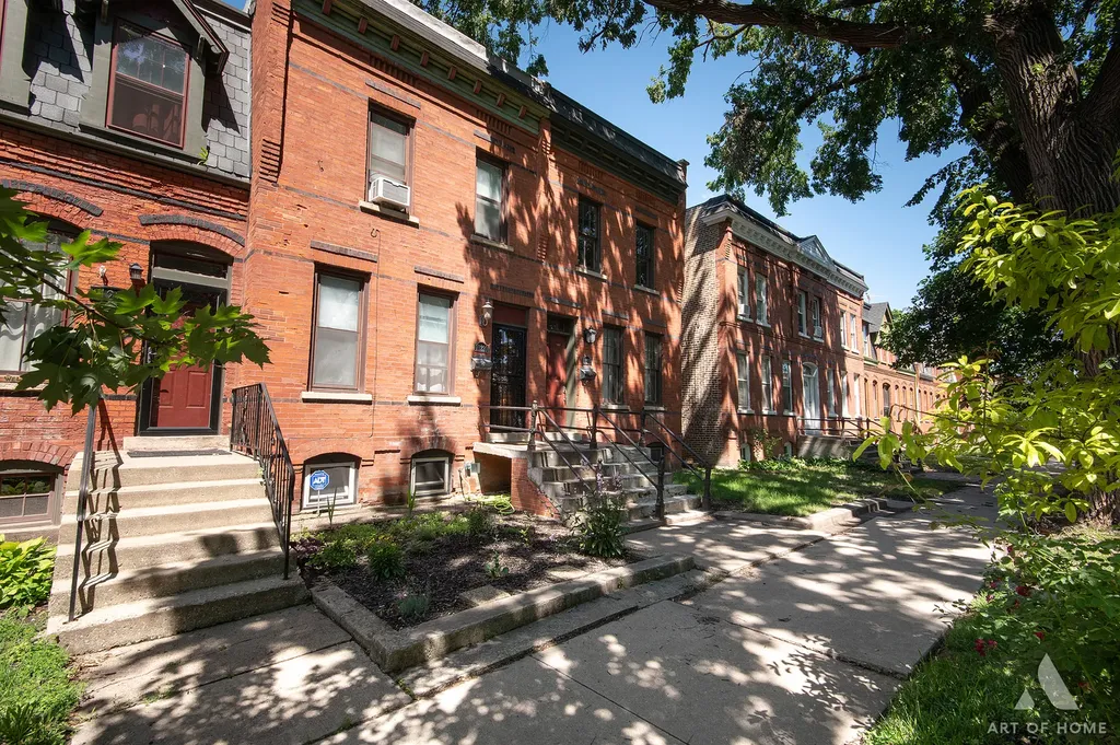 11220 South Langley Avenue Chicago IL 60628