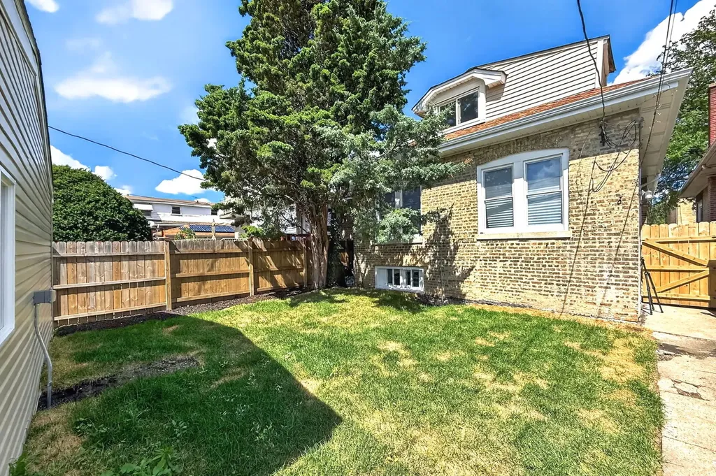 2426 North Neva Avenue Chicago IL 60707
