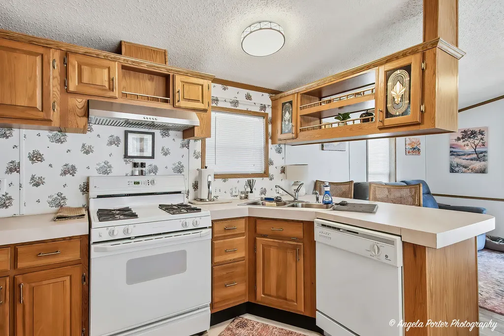 240 Whitney Road Lake Zurich IL 60047