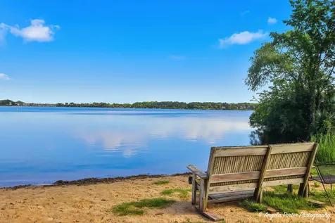 240 Whitney Road Lake Zurich IL 60047