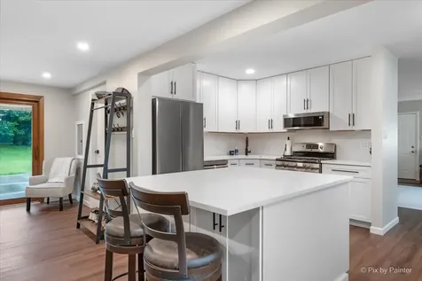 645 Morton Street Hoffman Estates IL 60169