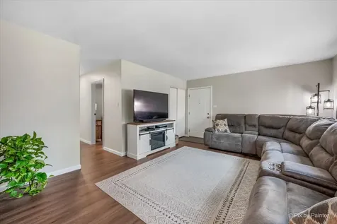 645 Morton Street Hoffman Estates IL 60169