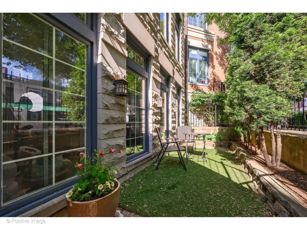 344 West Huron Street Chicago IL 60654