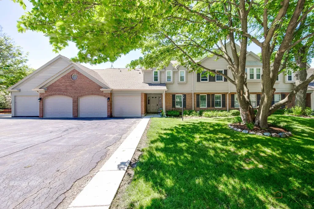1257 Rosewood Court Schaumburg IL 60193