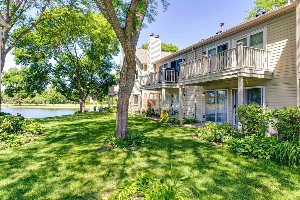 1257 Rosewood Court Schaumburg IL 60193