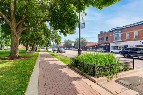 310 East Church Street Libertyville IL 60048