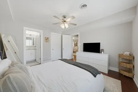 9601 South Karlov Avenue Oak Lawn IL 60453