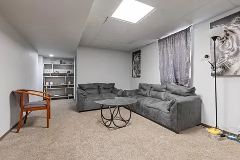 320 Dawn Avenue Rockford IL 61107