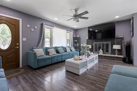 320 Dawn Avenue Rockford IL 61107