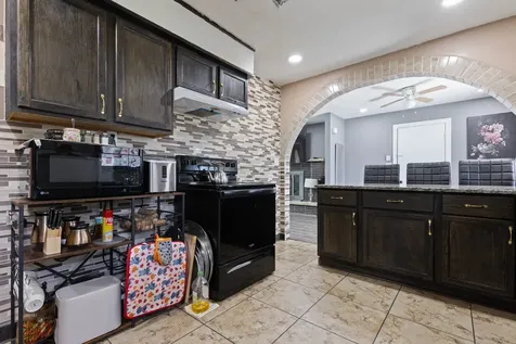 320 Dawn Avenue Rockford IL 61107