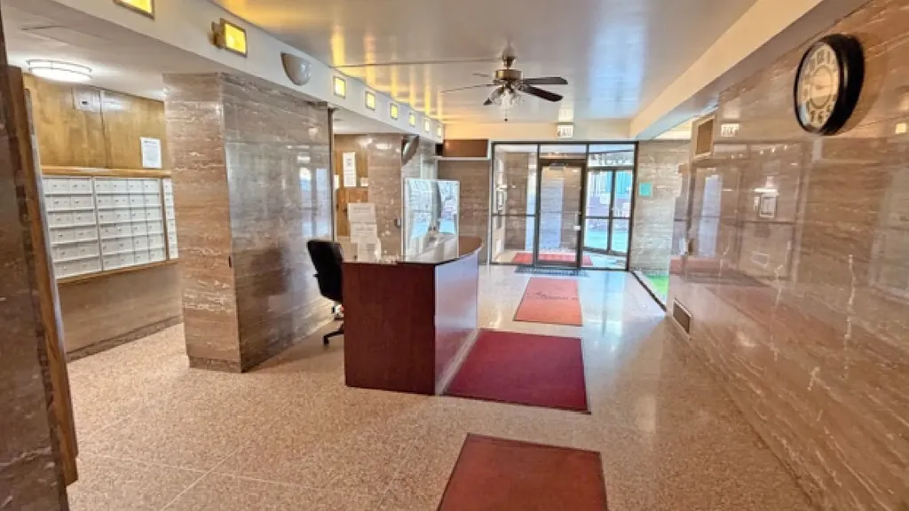 7337 South South Shore Drive Chicago IL 60649
