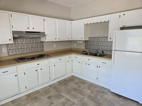208 South Main Street Wauconda IL 60084