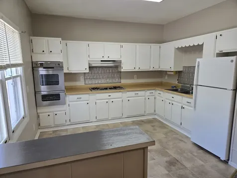 208 South Main Street Wauconda IL 60084
