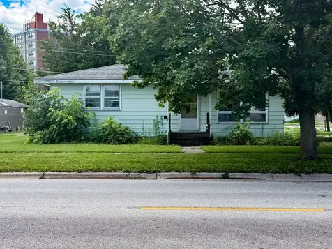 930 West Howard Street Pontiac IL 61764