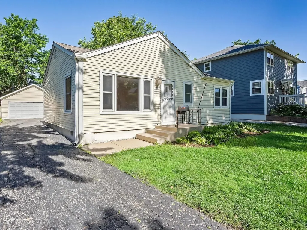 4342 Washington Street Downers Grove IL 60515