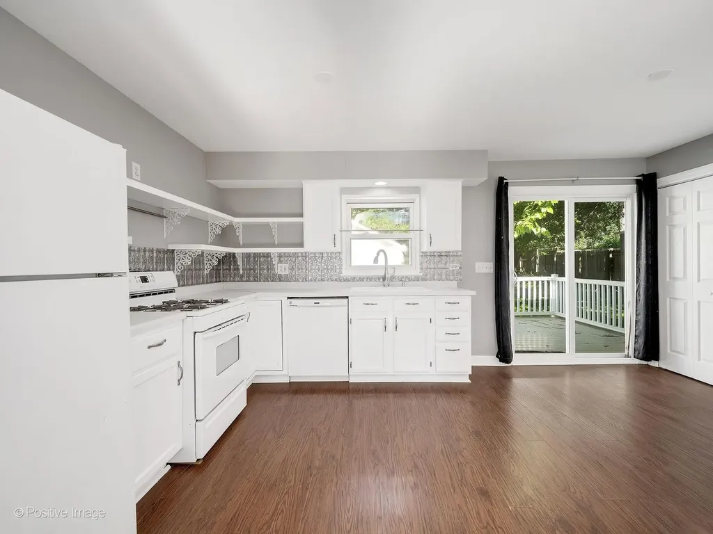 4342 Washington Street Downers Grove IL 60515