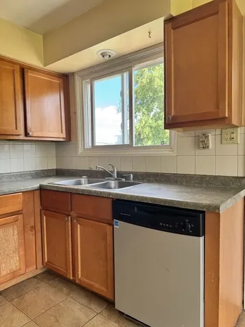 7030 West Carol Avenue Niles IL 60714