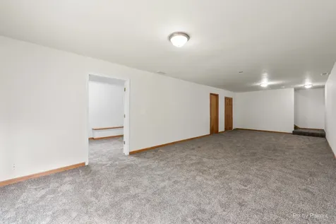 5214 Parkview Drive Mccullom Lake IL 60050