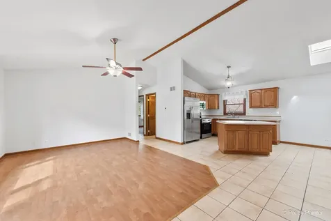 5214 Parkview Drive Mccullom Lake IL 60050