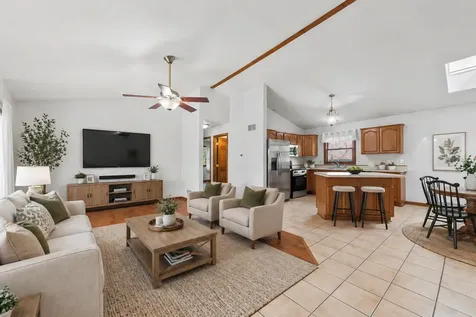 5214 Parkview Drive Mccullom Lake IL 60050