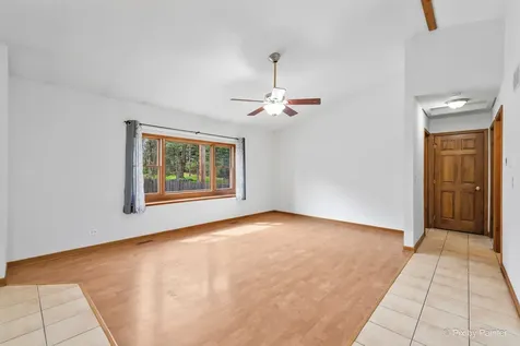 5214 Parkview Drive Mccullom Lake IL 60050