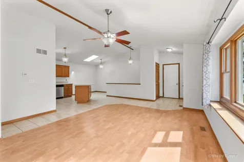 5214 Parkview Drive Mccullom Lake IL 60050