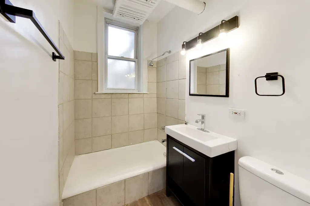 6446 North Claremont Avenue Chicago IL 60645