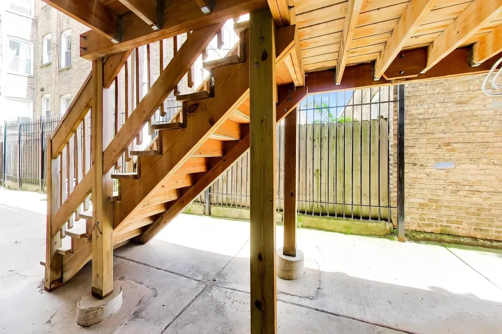 6446 North Claremont Avenue Chicago IL 60645