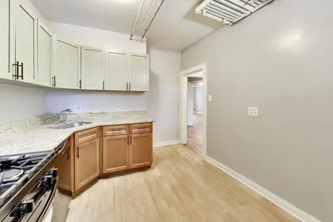 6446 North Claremont Avenue Chicago IL 60645