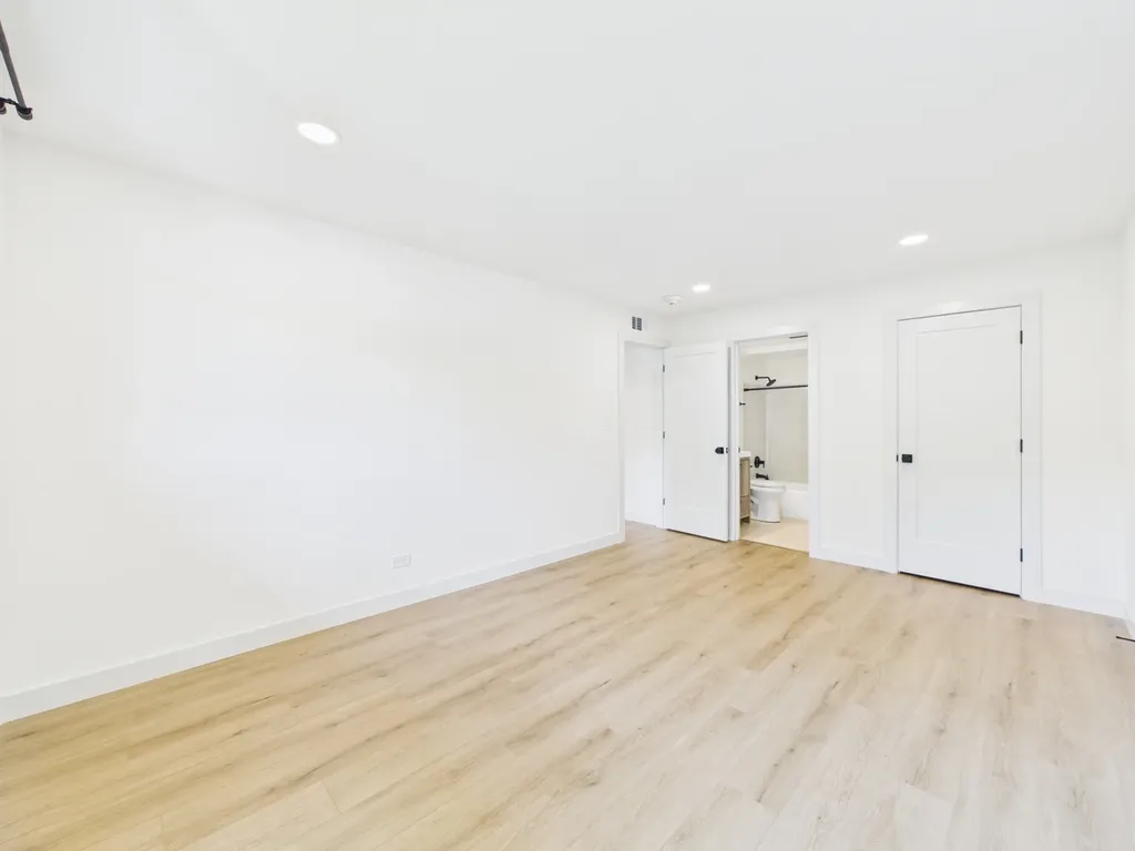 4525 Blackhawk Lane Lisle IL 60532