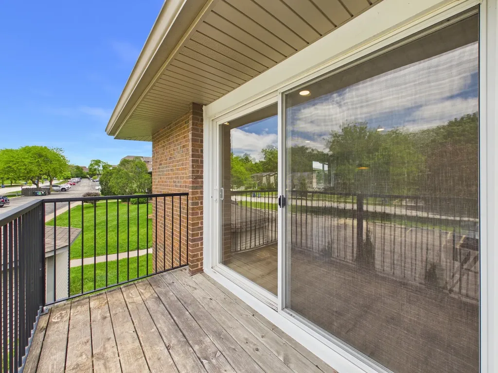 4525 Blackhawk Lane Lisle IL 60532