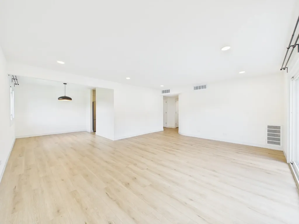 4525 Blackhawk Lane Lisle IL 60532