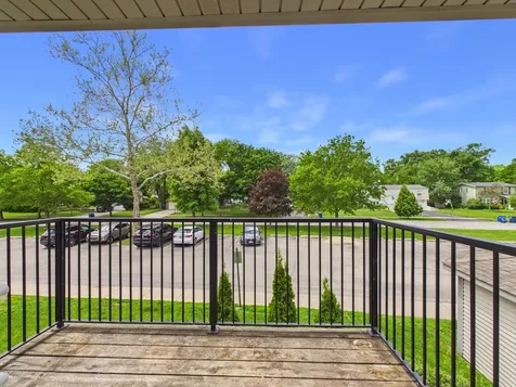 4525 Blackhawk Lane Lisle IL 60532
