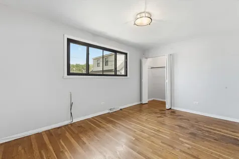 2736 East 127th Street Chicago IL 60633