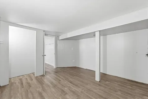 2736 East 127th Street Chicago IL 60633