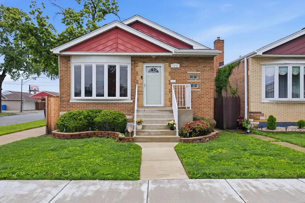 4801 South Lamon Avenue Chicago IL 60638