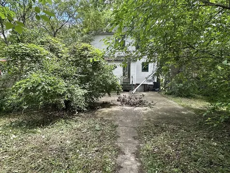 11808 South Emerald Avenue Chicago IL 60628