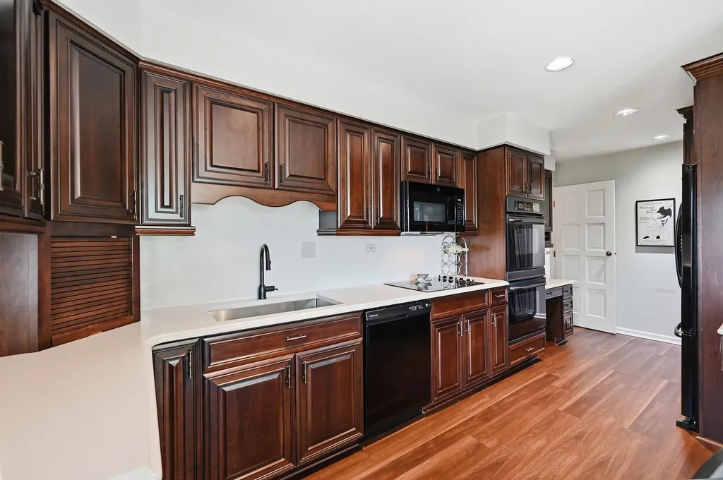 6 Oak Brook Club Drive Oak Brook IL 60523