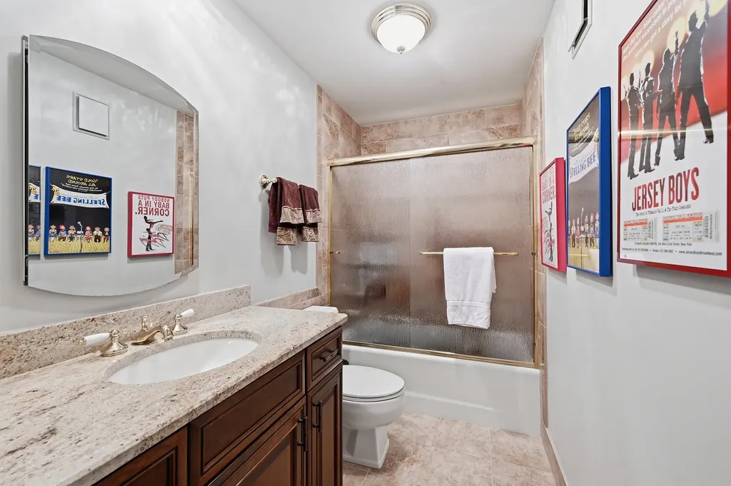 6 Oak Brook Club Drive Oak Brook IL 60523