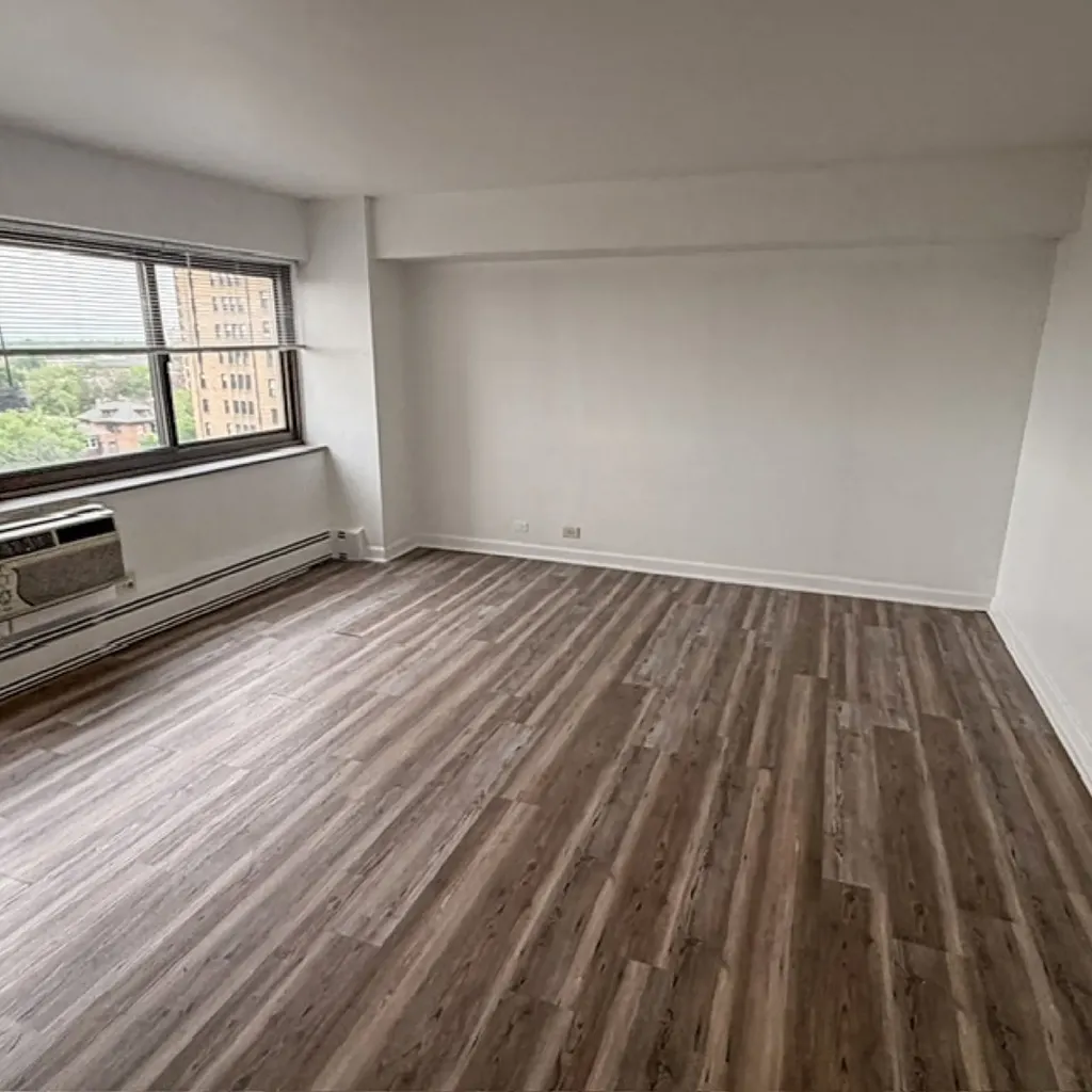 7337 South South Shore Drive Chicago IL 60649