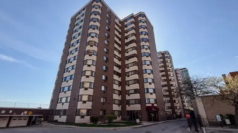 7337 South South Shore Drive Chicago IL 60649