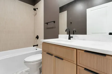 6410 South Vernon Avenue Chicago IL 60637